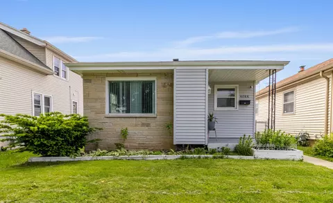3633 W Rogers, Milwaukee, WI 53215