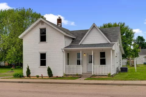 211 S State, Fall Creek, WI 54742