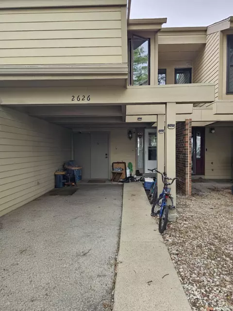 2626 W Parnell, Milwaukee, WI 53221