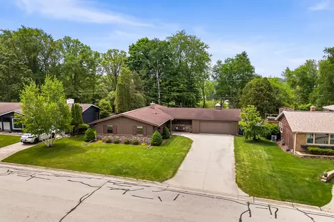 231 Crestwood, Sheboygan Falls, WI 53085