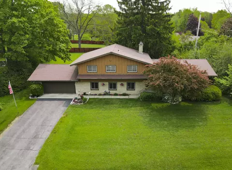7420 Redwood, Glendale, WI 53209