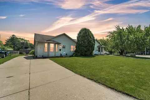 2953 Illinois #2955, Mount Pleasant, WI 53405