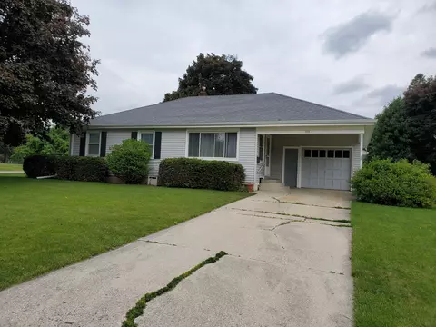 130 W Prospect, Hartford, WI 53027
