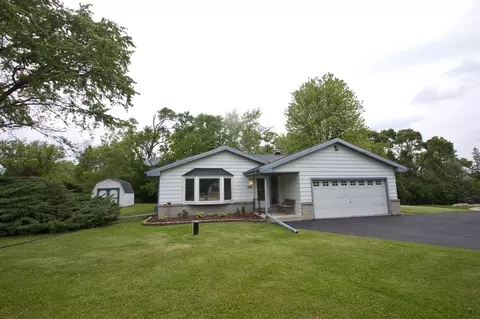 11426 W Woods, Franklin, WI 53132