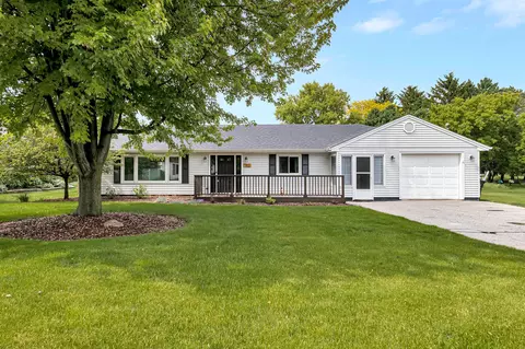 712 Armstrong, Howards Grove, WI 53083