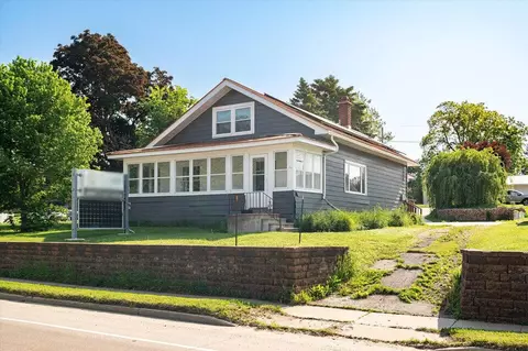 729 N Main, Viroqua, WI 54665