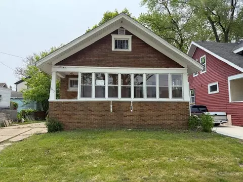 1613 69th, Kenosha, WI 53143