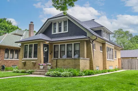 3212 S Lenox, Milwaukee, WI 53207
