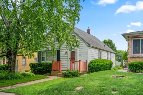 3749 S 14th, Milwaukee, WI 53221