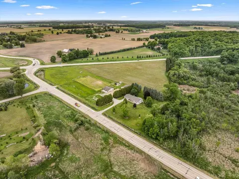 1918 County Highway H, Farmington, WI 53040