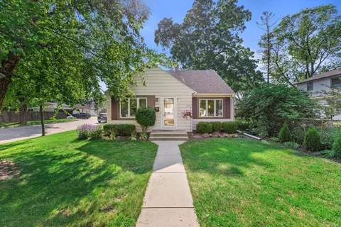 837 S 113th, West Allis, WI 53214