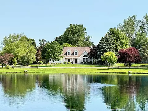 s73w14252 Settler, Muskego, WI 53150