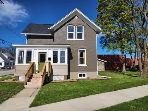 112 College, Watertown, WI 53094