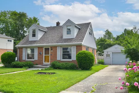 2450 S 82nd, West Allis, WI 53219