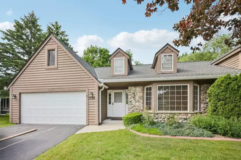 7724 Cedar Rdg, Franklin, WI 53132