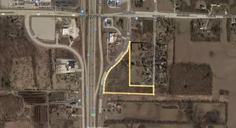 7732 Hagemann, Caledonia, WI 53108