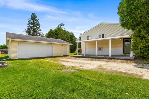 8027 Us Highway 10, Whitelaw, WI 54247