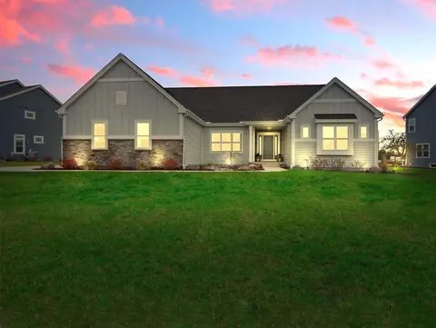 35198 Castle Rock, Summit, WI 53066