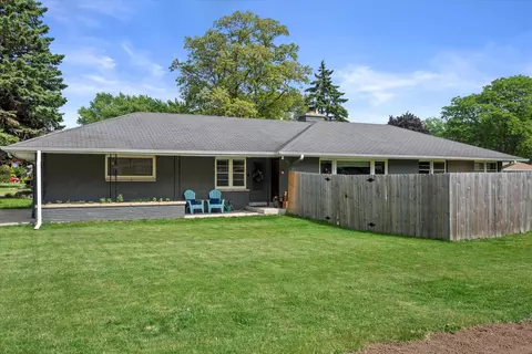 3351 W Vogel, Greenfield, WI 53221