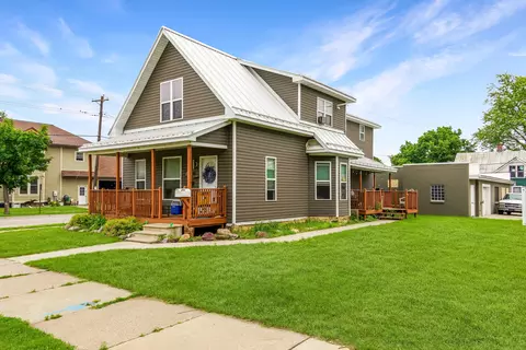 1552 Loomis, La Crosse, WI 54603