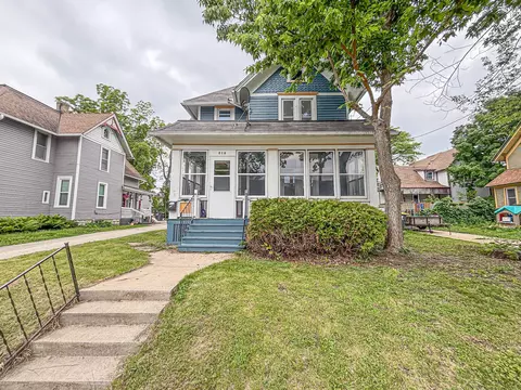 818 Pleasant, Waukesha, WI 53186 photo 1