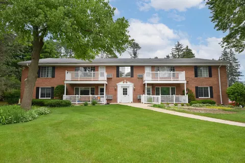162 Heidel #5, Thiensville, WI 53092