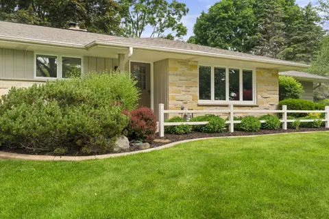 18415 Countryside, Brookfield, WI 53045