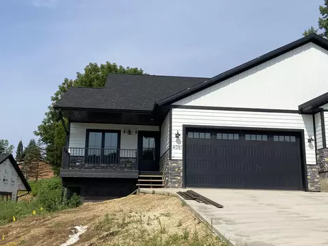 4051 Brooke Elizabeth, Onalaska, WI 54650