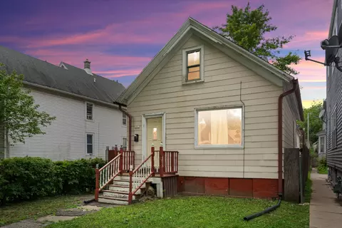 1111 S 20th, Milwaukee, WI 53204