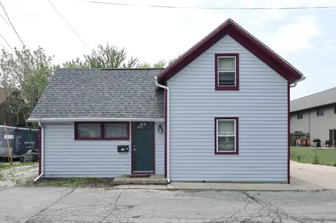 206 Roberts, Waukesha, WI 53188