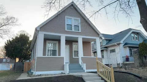 5555 N 39th, Milwaukee, WI 53209