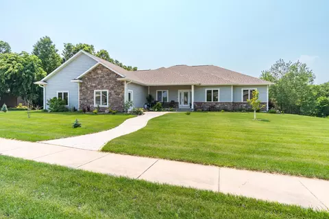 606 Deerwood, Holmen, WI 54636