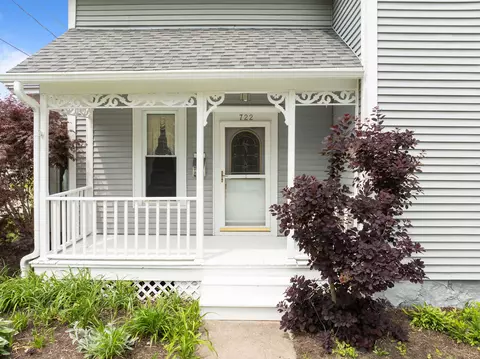 722 Center, Lake Geneva, WI 53147