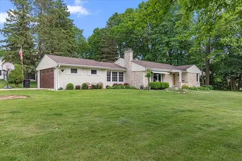 w204n6612 Lannon, Menomonee Falls, WI 53051