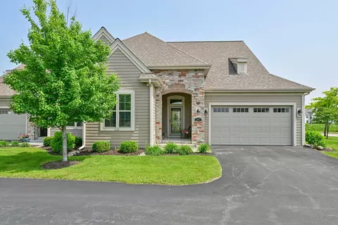 1502 Paddock #59, Oconomowoc, WI 53066