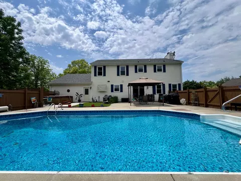 7115 Joy Marie, Waterford, WI 53185