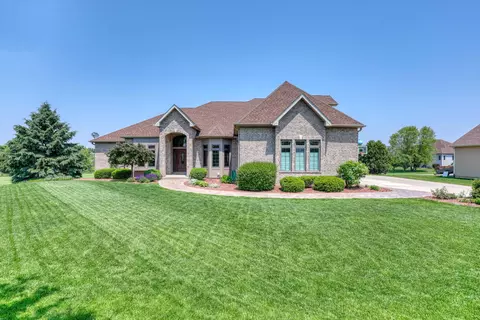 9486 Bain Sta, Pleasant Prairie, WI 53158