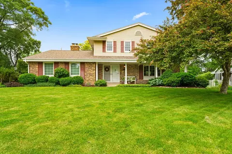 2365 Guinevere, Brookfield, WI 53045