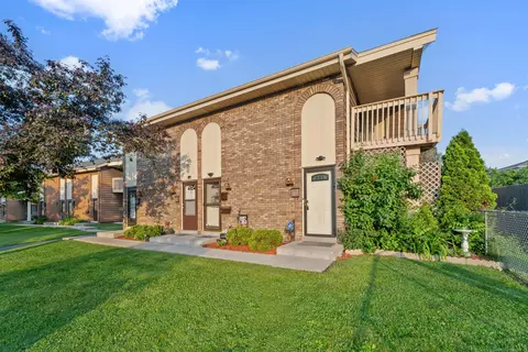 9123 N 85th #B-2, Milwaukee, WI 53224