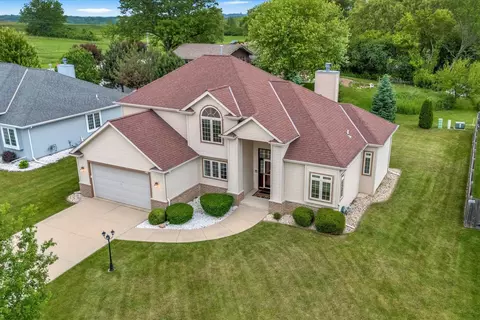 5056 W Evergreen, Franklin, WI 53132