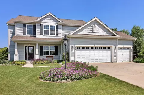 739 Pinehurst, Mukwonago, WI 53149