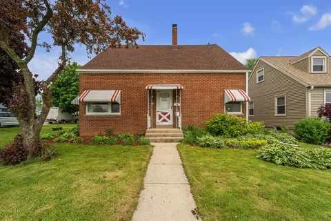 626 Marion, South Milwaukee, WI 53172