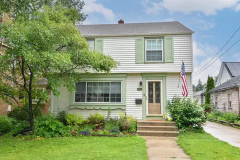 2129 N 86th, Wauwatosa, WI 53226
