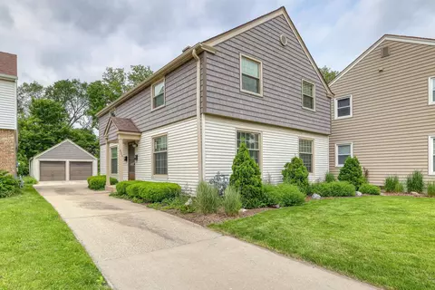 833 Robertson, Wauwatosa, WI 53213