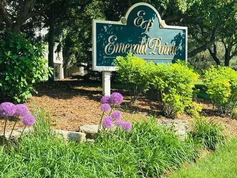 18740 Emerald #D, Brookfield, WI 53045
