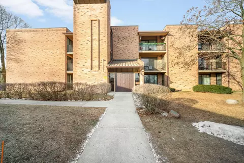 8735 N 72nd #202, Milwaukee, WI 53223