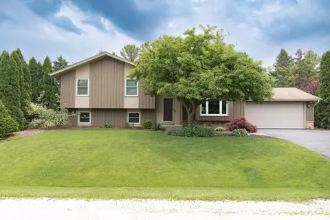 5947 Pilgrim, Mount Pleasant, WI 53406