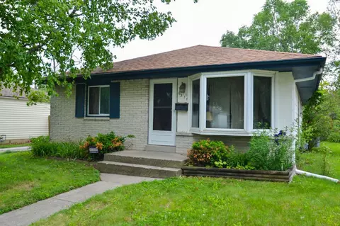 6311 W Boehlke, Milwaukee, WI 53223