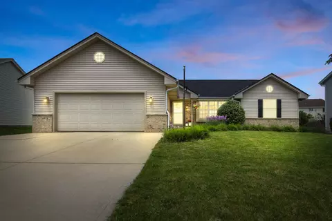 516 E Randy, Oak Creek, WI 53154