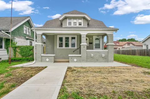 2863 N 38th, Milwaukee, WI 53210